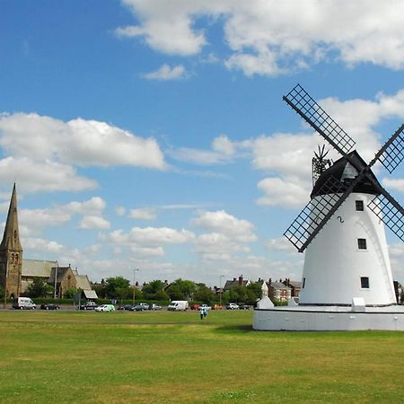 Fairhaven House Lytham St Annes Bagian luar foto